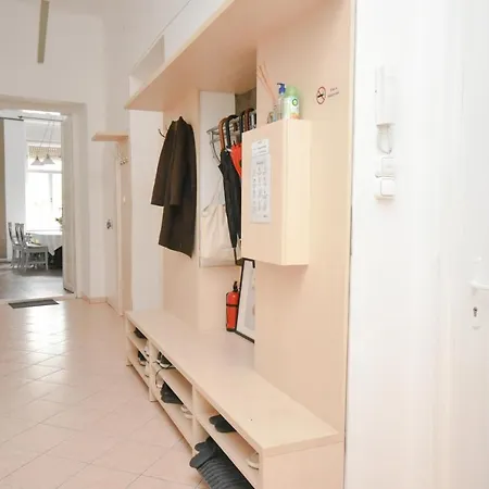 דירה Modern & Huge 4 Bedroom 2 Bathroom *